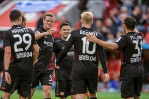  药厂勒沃库森连胜跻身前三  