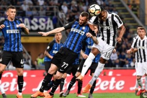  国际米兰门将低级失误导致欧联资格生变  