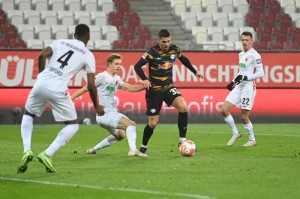  里尔新援首秀破门，助球队客场战平强敌  